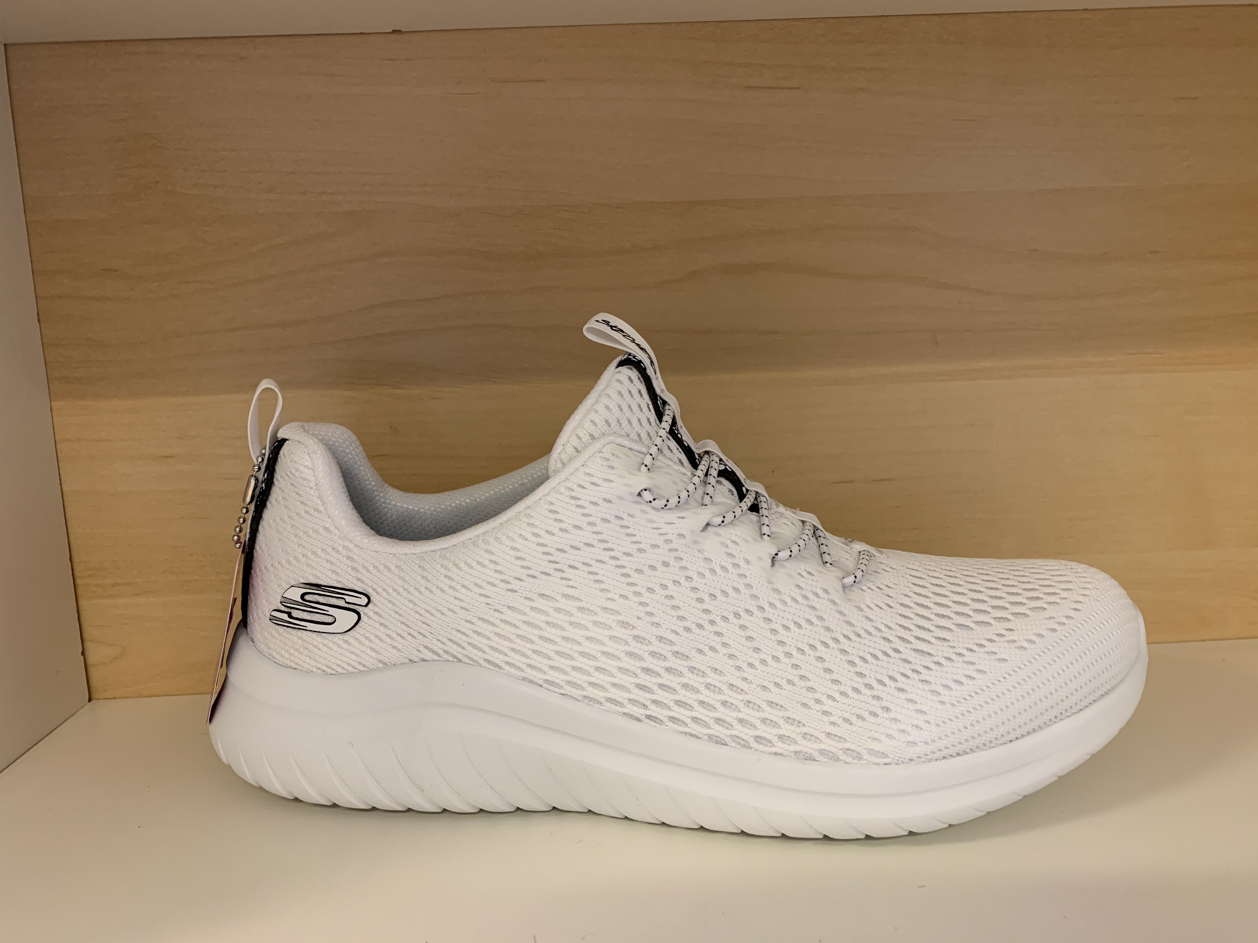 skechers med memory foam