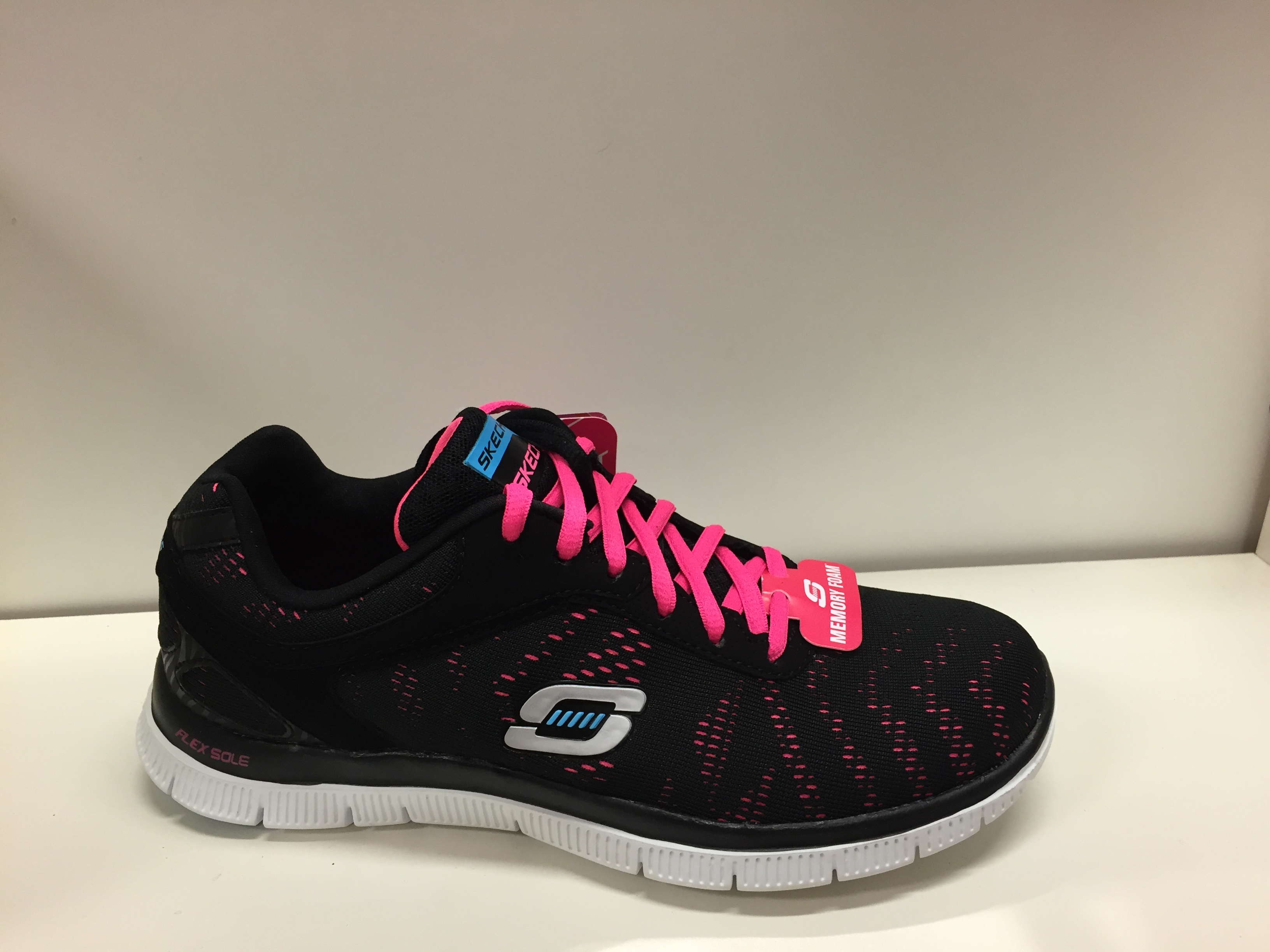 skechers skor memory foam