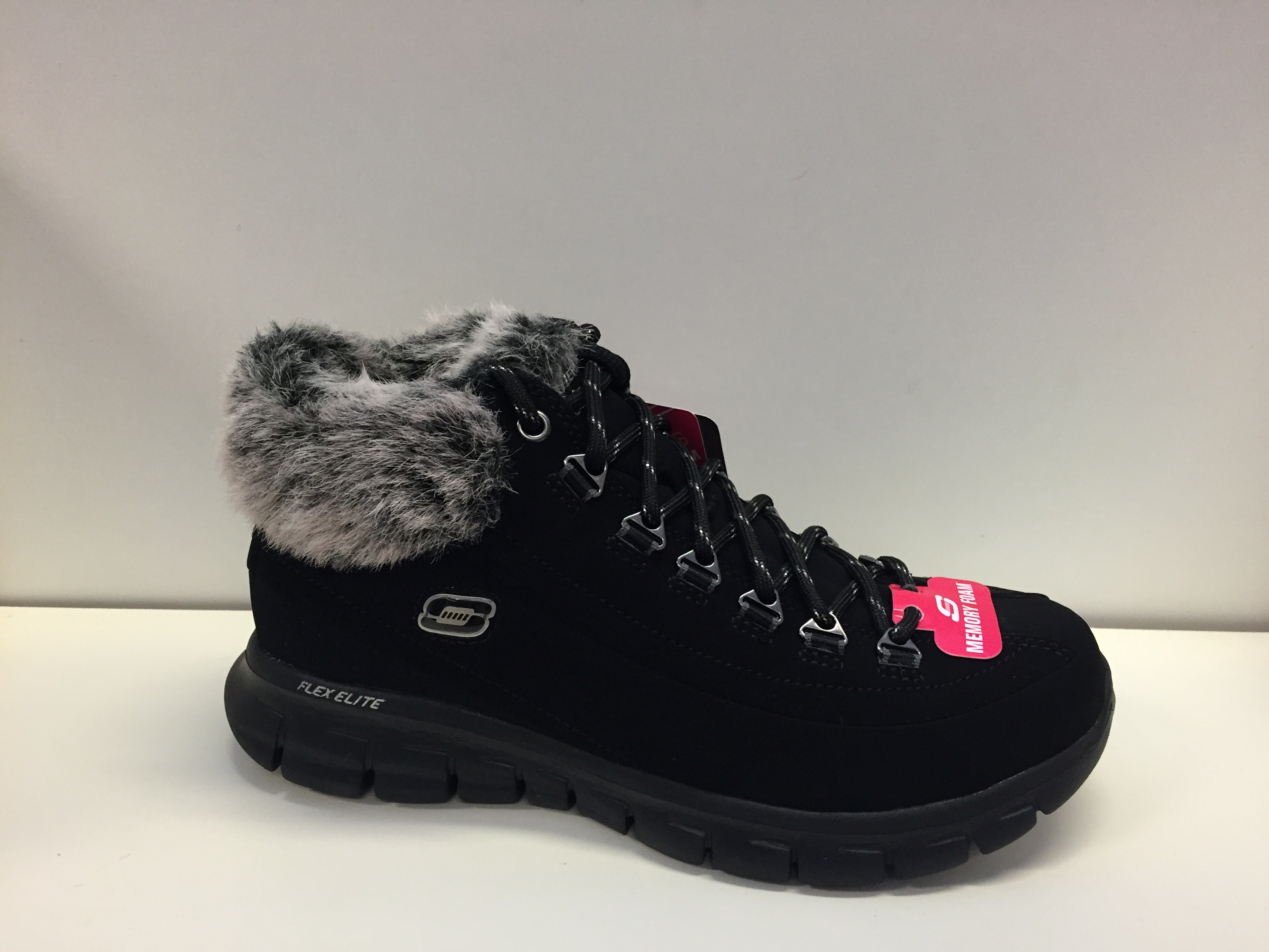 skechers premium nubuck black
