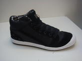 Sneakers svarta med rutigt foder